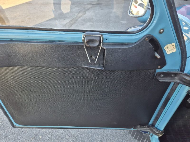 CITROEN 2CV FRANCE 3 1983