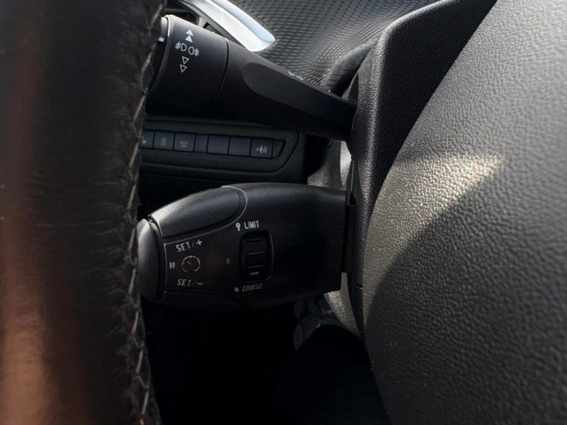 PEUGEOT 2008 1.6 HDi 92ch 🚗 Distri neuve 🔧 / Clim ❄️ / Reprise / Garantie 6 mois ✅