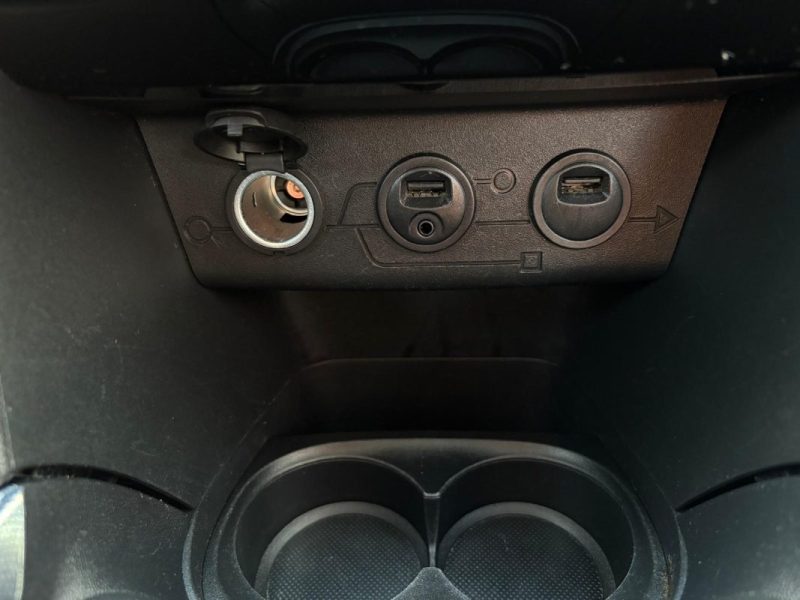 PEUGEOT 2008 1.6 HDi 92ch 🚗 Distri neuve 🔧 / Clim ❄️ / Reprise / Garantie 6 mois ✅