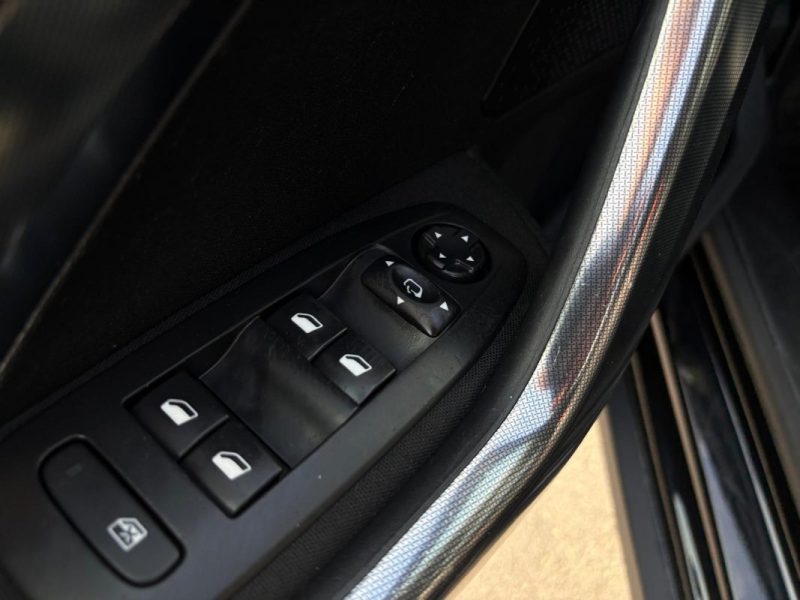 PEUGEOT 2008 1.6 HDi 92ch 🚗 Distri neuve 🔧 / Clim ❄️ / Reprise / Garantie 6 mois ✅