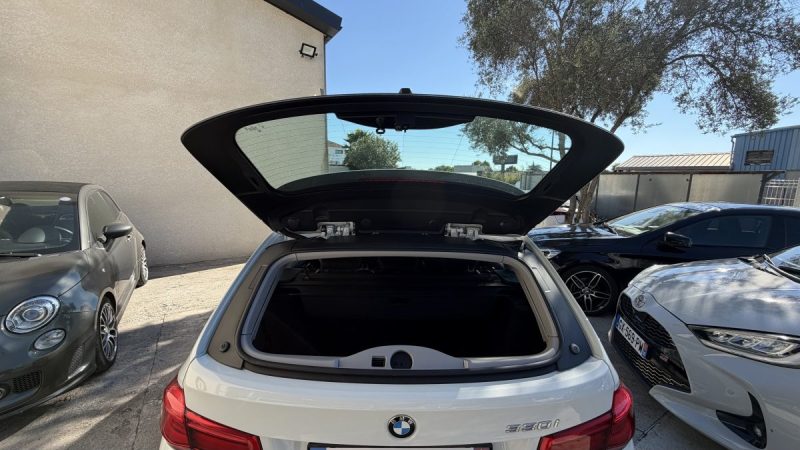 BMW SERIE 3 330i 252ch Finition Line Sport 2018 ZF8