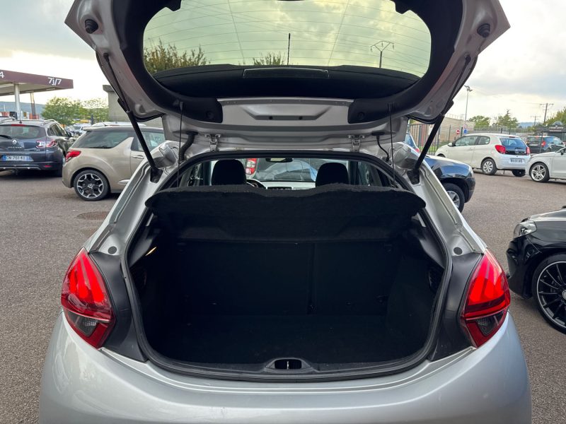 PEUGEOT 208 1.6 BlueHDi 100 Allure 