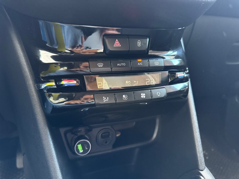 PEUGEOT 208 1.6 BlueHDi 100 Allure 