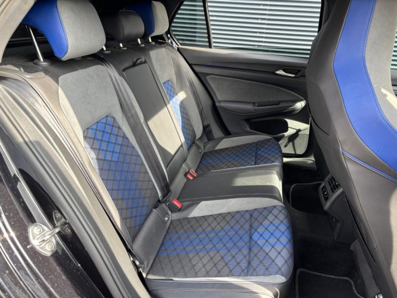 VOLKSWAGEN GOLF 8 R 2.0 TSI 320cv 4Motion DSG7 - AKRAPOVIC - Entretien VOLKSWAGEN 2022