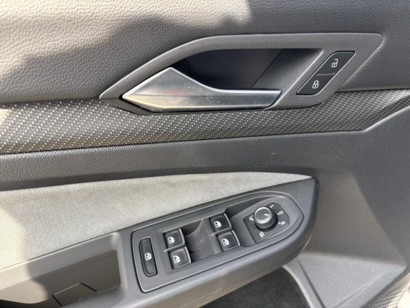 VOLKSWAGEN GOLF 8 R 2.0 TSI 320cv 4Motion DSG7 - AKRAPOVIC - Entretien VOLKSWAGEN 2022