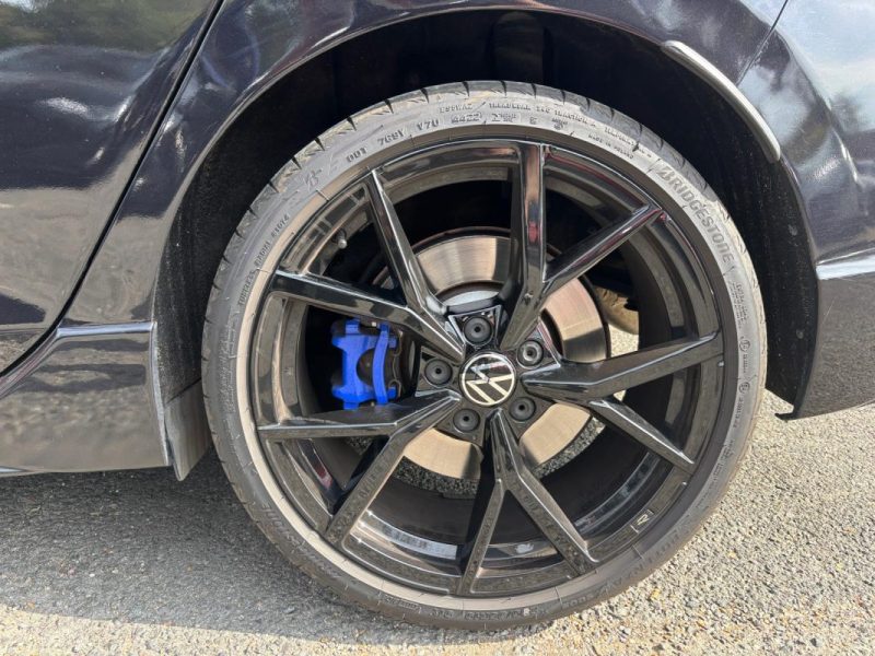 VOLKSWAGEN GOLF 8 R 2.0 TSI 320cv 4Motion DSG7 - AKRAPOVIC - Entretien VOLKSWAGEN 2022