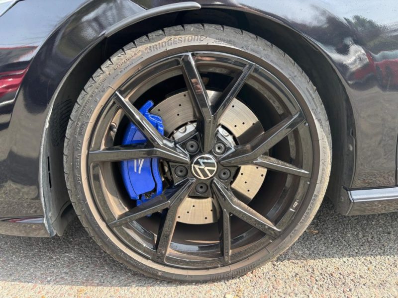 VOLKSWAGEN GOLF 8 R 2.0 TSI 320cv 4Motion DSG7 - AKRAPOVIC - Entretien VOLKSWAGEN 2022