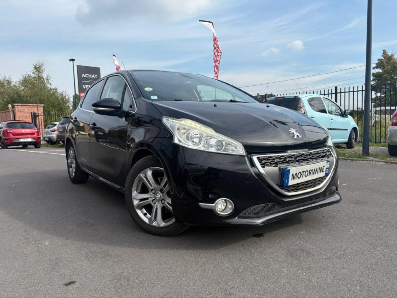 PEUGEOT 208 1.6 HDi 92ch 2013 🚗 Allure / Radar recul 📡 / Reprise / Garantie 6 mois ✅