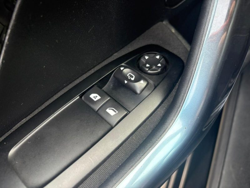 PEUGEOT 208 1.6 HDi 92ch 2013 🚗 Allure / Radar recul 📡 / Reprise / Garantie 6 mois ✅