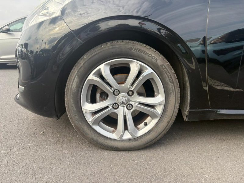 PEUGEOT 208 1.6 HDi 92ch 2013 🚗 Allure / Radar recul 📡 / Reprise / Garantie 6 mois ✅