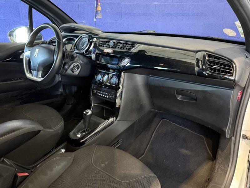 CITROËN DS3 Phase 2 1.2 PureTech 82cv So Chic BVA - Distribution à jour 