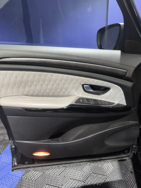 RENAULT RENAULT ESPACE 5 2.0 BLUE DCI 200 Cv - INITIALE PARIS - BOITE AUTOMATIQUE - GPS - CUIR CHAUFFANT 