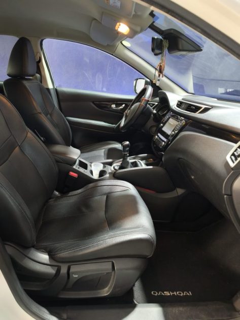 NISSAN NISSAN QASHQAI 1.6 130 Cv 4X4 - FINITON TEKNA - 4 ROUES MOTRICE - GPS - CUIR - RADAR AVANT ET ARRIERE - ATTELAGE  1.6 dCi 130ch  2016