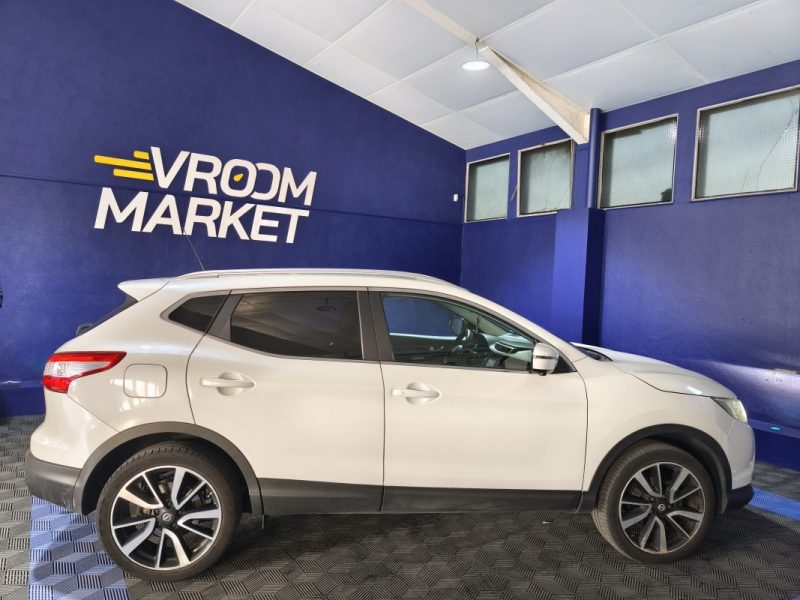 NISSAN NISSAN QASHQAI 1.6 130 Cv 4X4 - FINITON TEKNA - 4 ROUES MOTRICE - GPS - CUIR - RADAR AVANT ET ARRIERE - ATTELAGE  1.6 dCi 130ch  2016
