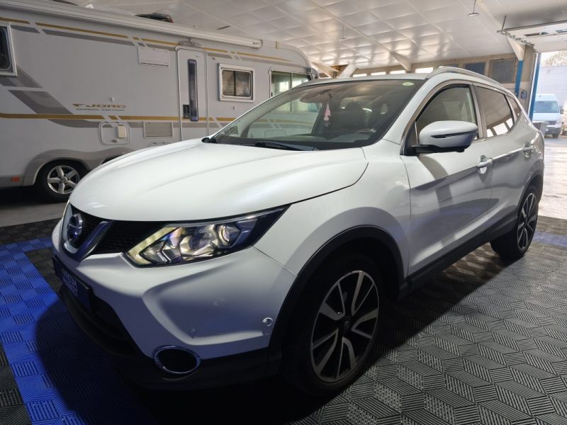 NISSAN NISSAN QASHQAI 1.6 130 Cv 4X4 - FINITON TEKNA - 4 ROUES MOTRICE - GPS - CUIR - RADAR AVANT ET ARRIERE - ATTELAGE  1.6 dCi 130ch  2016