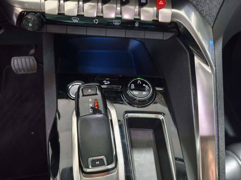 PEUGEOT PEUGEOT 3008 1.6 BLUEHDI 120 Cv - FINITION ALLURE - INTERIEUR CUIR - ENTRETIEN A JOUR - RADAR DE RECUL  1.6 BlueHDi 120ch Active S&S EAT6 2017