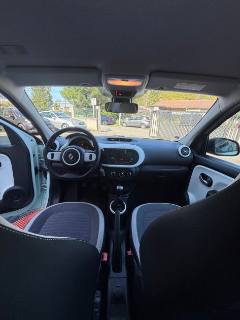 RENAULT Twingo 1.0 SCe 75 INTENS 