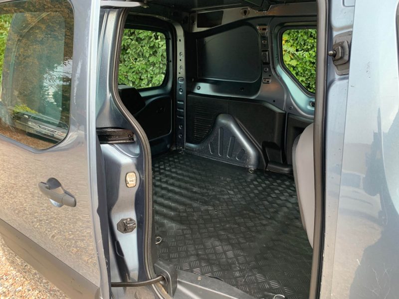 PEUGEOT PARTNER Camionnette 1.6 HDi 90 1560cm3 90cv  2009
