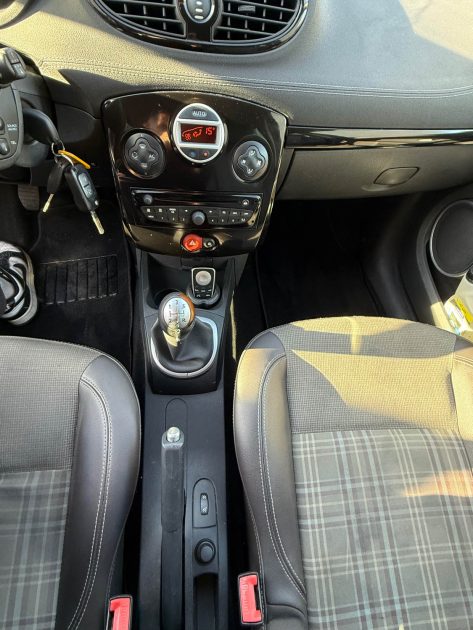 RENAULT CLIO 1.2 TCe 100ch Expression Clim 5p 2011