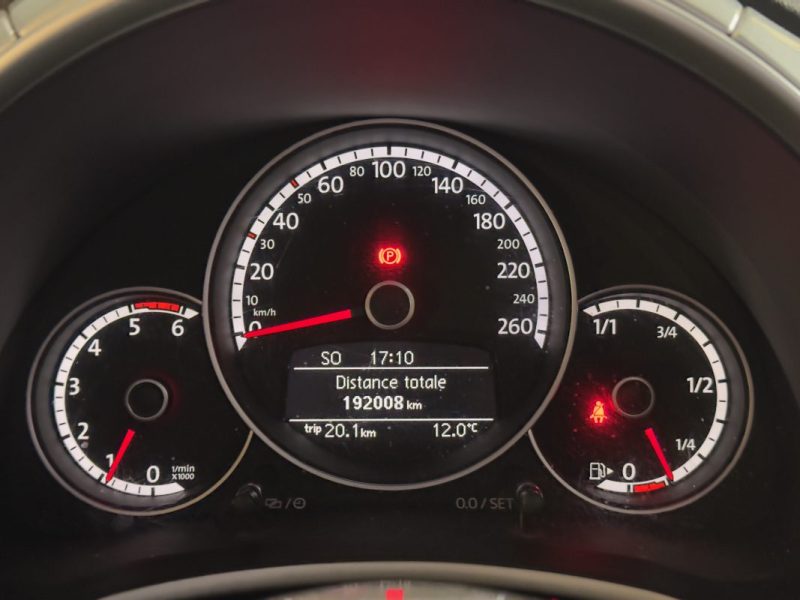 VOLKSWAGEN BEETLE COCCINELLE CABRIOLET 2.0 TDI 140