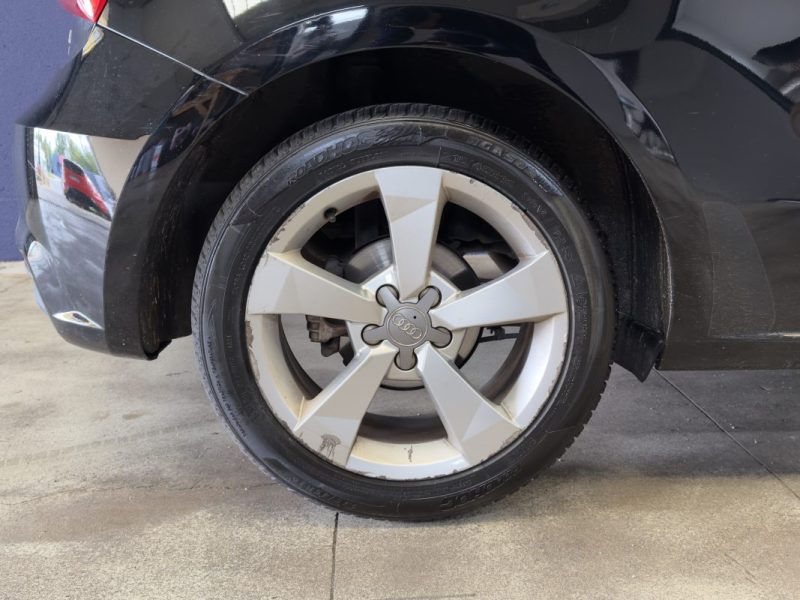 AUDI A1 1.0 TFSI 95ch ultra BVM 3p