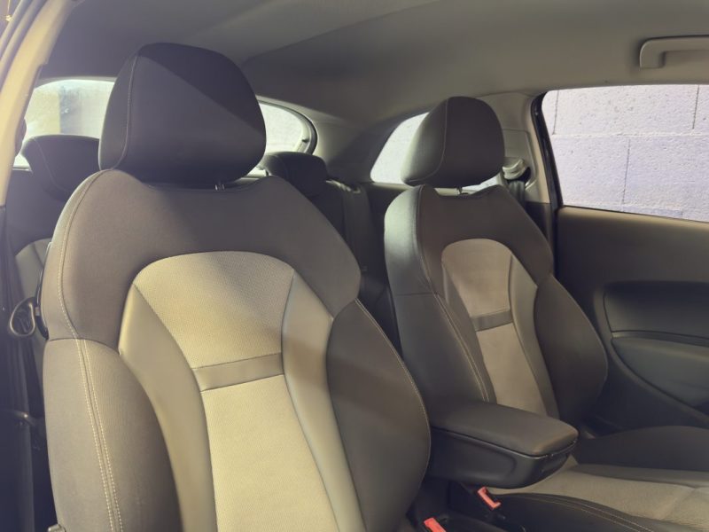 AUDI A1 1.0 TFSI 95ch ultra BVM 3p