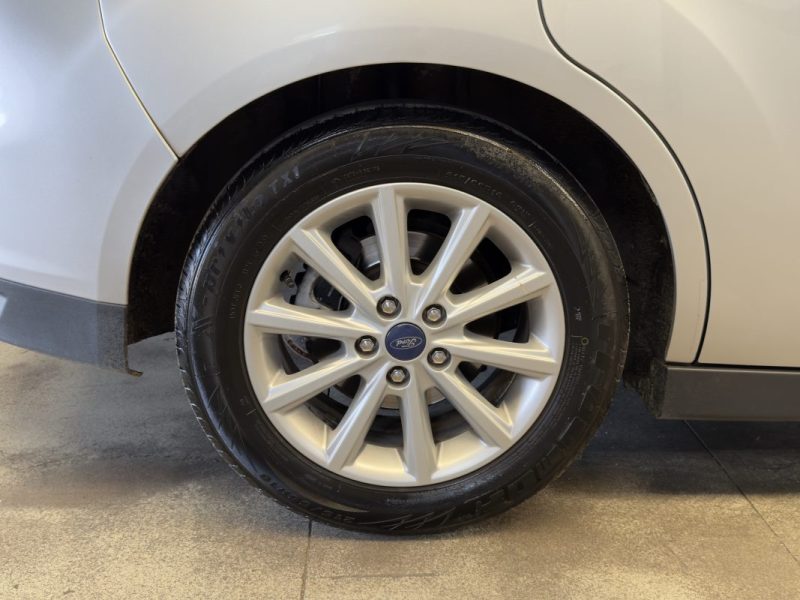 FORD C-MAX 1.5 TDCi 120ch Titanium Entretien Minutieux 