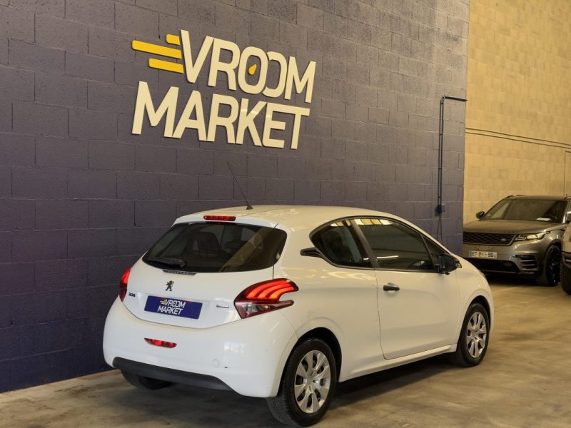 PEUGEOT 208 1.2 68ch Like 3p DISTRIBUTION OK