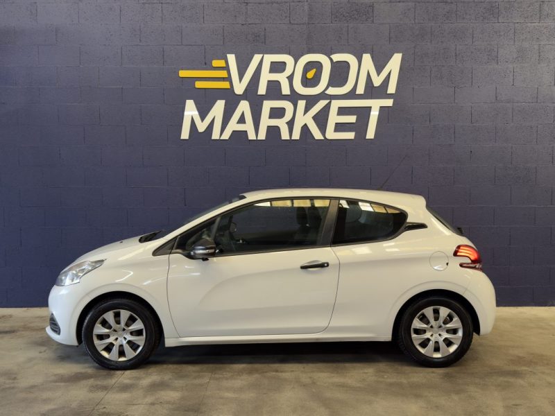 PEUGEOT 208 1.2 68ch Like 3p DISTRIBUTION OK