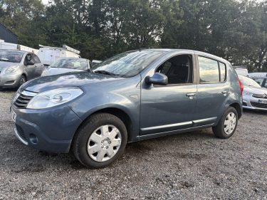 DACIA Sandero 1.4 MPI 75 cv distribution neuf Garantie 12 mois