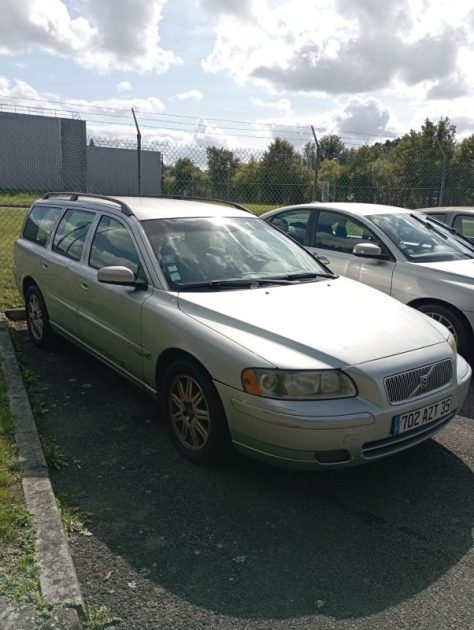 VOLVO V70 II D5 2.4 TDi 163cv break Boîte auto  Réservé aux professionnels