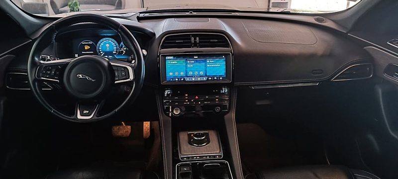 JAGUAR F-PACE 2.0 TD4 AWD BVA8 R-SPORT 180cv