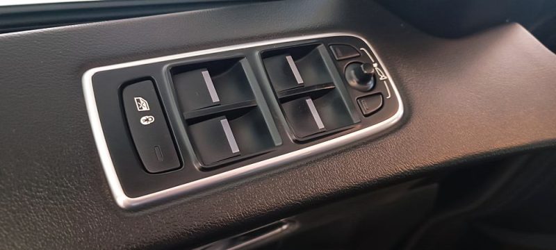 JAGUAR F-PACE 2.0 TD4 AWD BVA8 R-SPORT 180cv