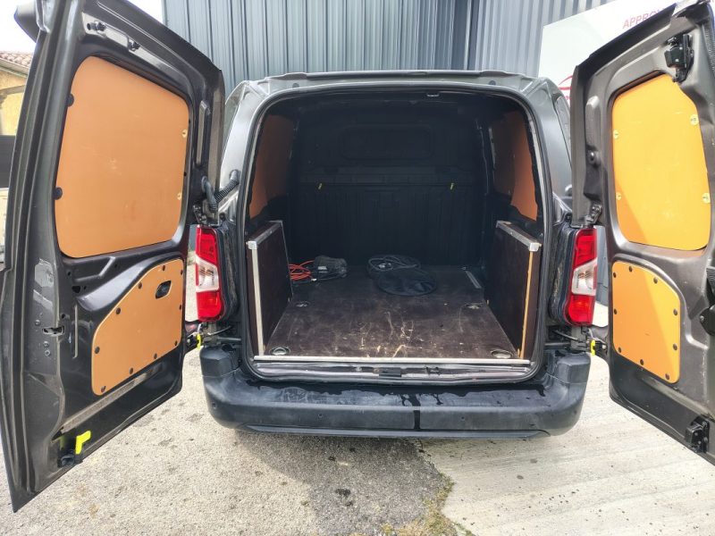 PEUGEOT E-PARTNER Asphalt Standard 136ch (100 kW). Batterie 50 kWh 2022