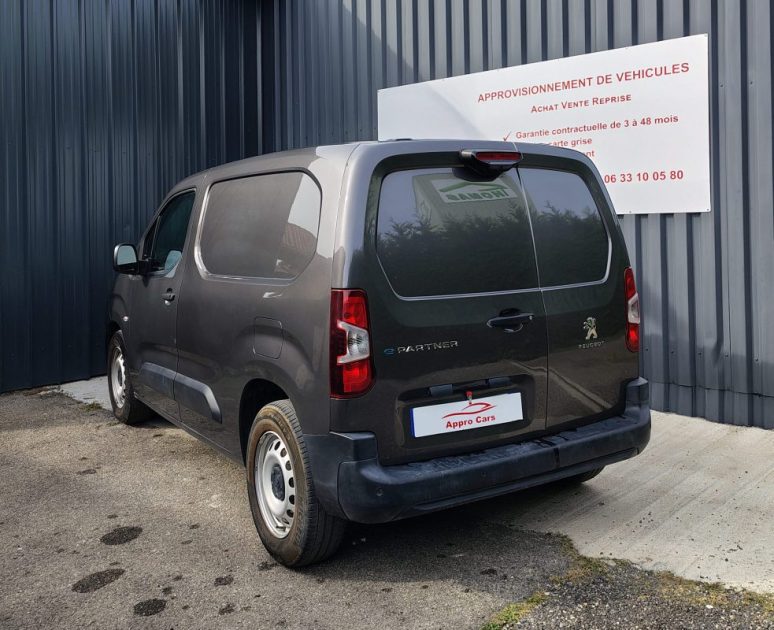 PEUGEOT E-PARTNER Asphalt Standard 136ch (100 kW). Batterie 50 kWh 2022