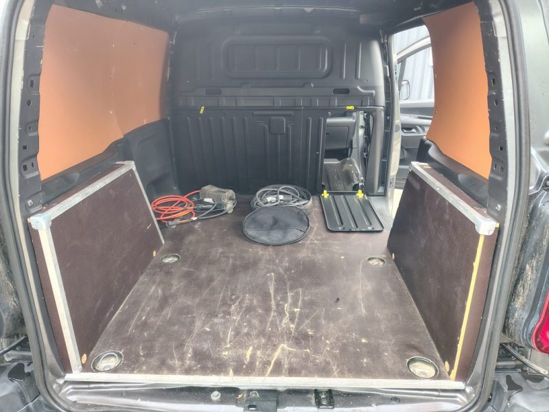 PEUGEOT E-PARTNER Asphalt Standard 136ch (100 kW). Batterie 50 kWh 2022