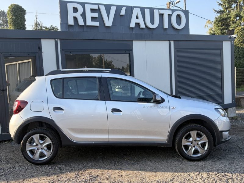 Dacia Sandero II TCe 90ch Urban Stepway Climatisation / Bluetooth 18.000 km 10/2016