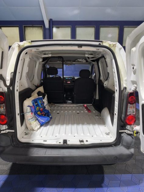 CITROEN CITROEN E BERLINGO CONFORT 75 Cv - ELECTRIQUE - AUTONOMIE 140 KMS   E-Berlingo M Feel Nav Gris Shark/Brun Moka 2020