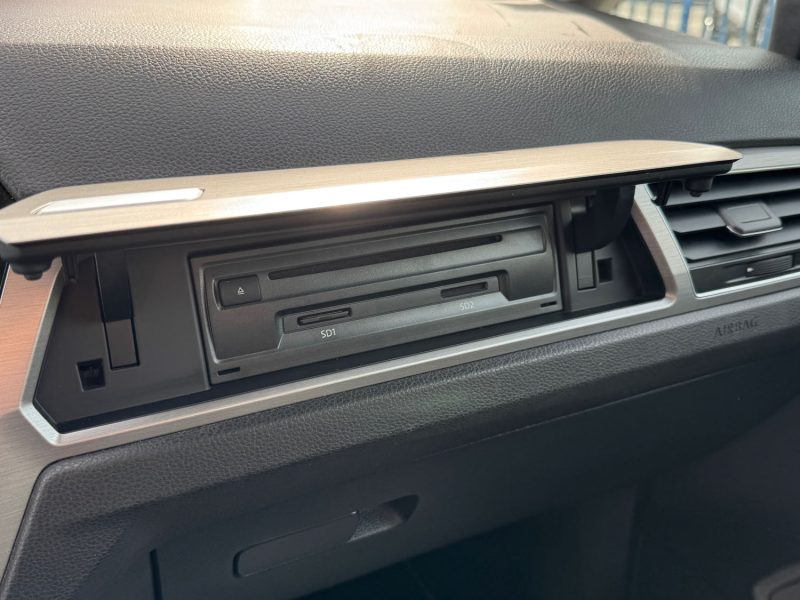 VOLKSWAGEN TOURAN 1.6 TDI 115ch Confortline 7 places TVA 2018