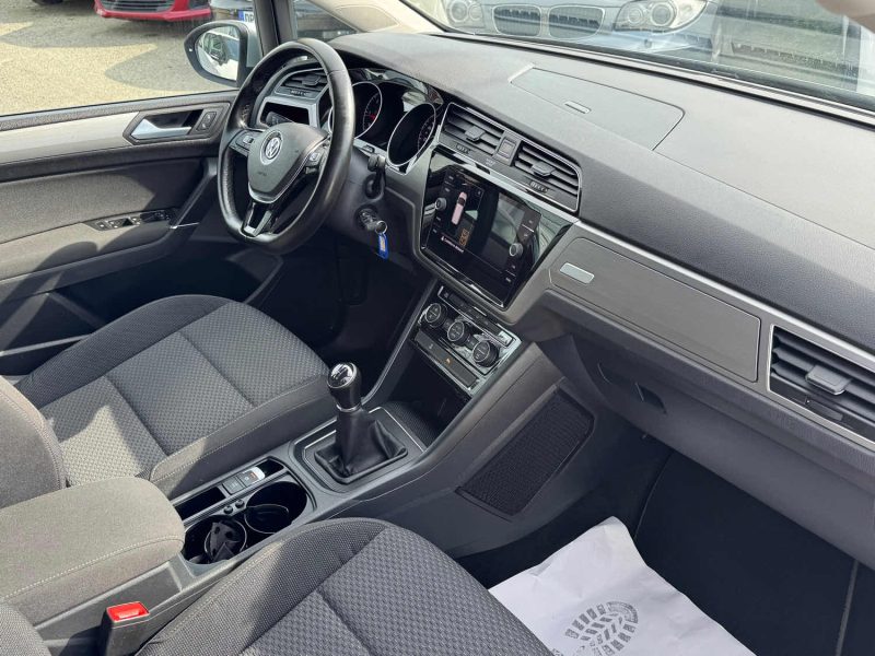 VOLKSWAGEN TOURAN 1.6 TDI 115ch Confortline 7 places TVA 2018