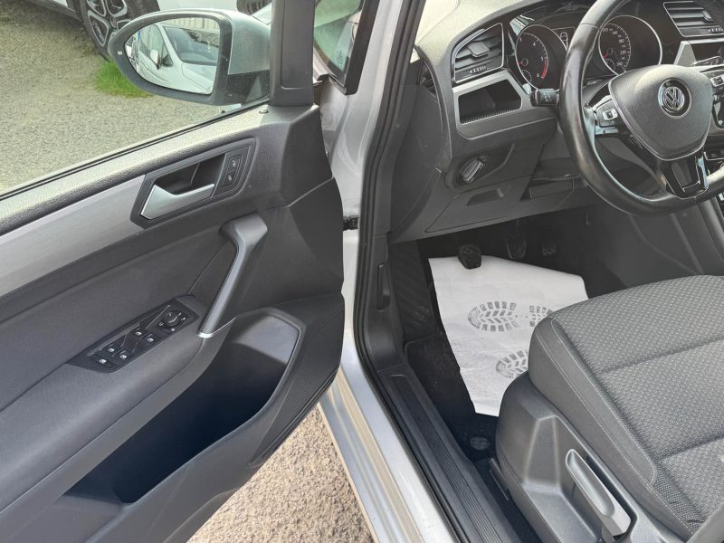 VOLKSWAGEN TOURAN 1.6 TDI 115ch Confortline 7 places TVA 2018