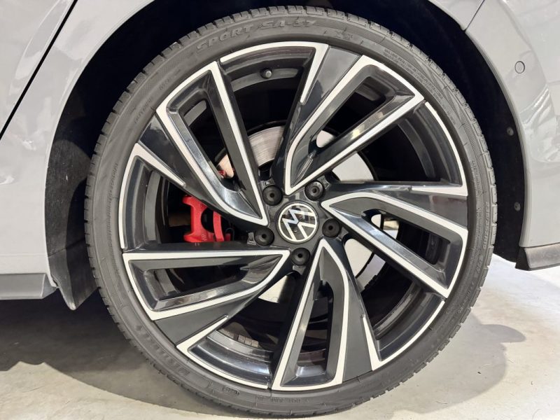 VOLKSWAGEN GOLF 8 GTI 2.0 TSI 245ch DSG7 - T-O/ IMMAT FR 