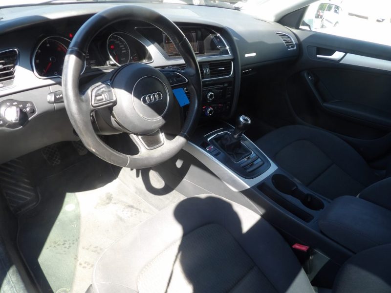 AUDI A5 SPORTBACK 2.0 TDI 143ch Ambiente 2012