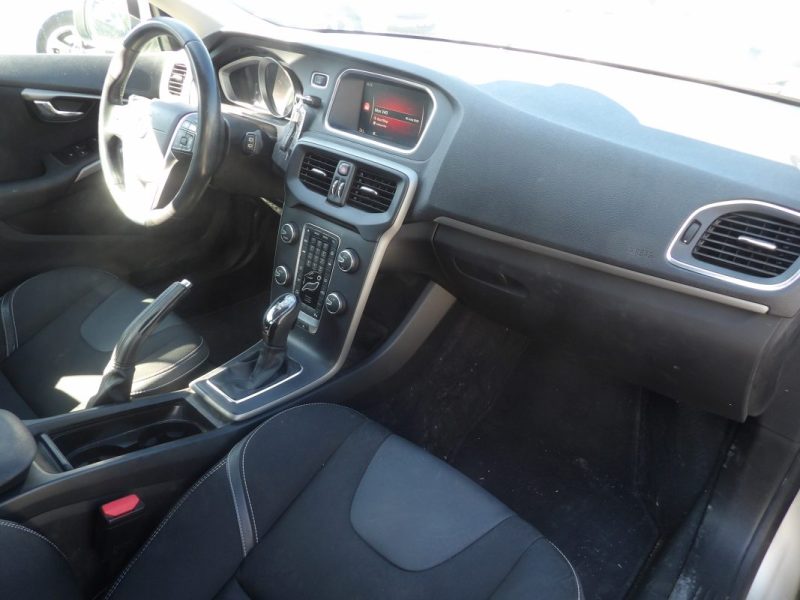 VOLVO V40 T2 122ch Itëk Edition Geartronic 2018