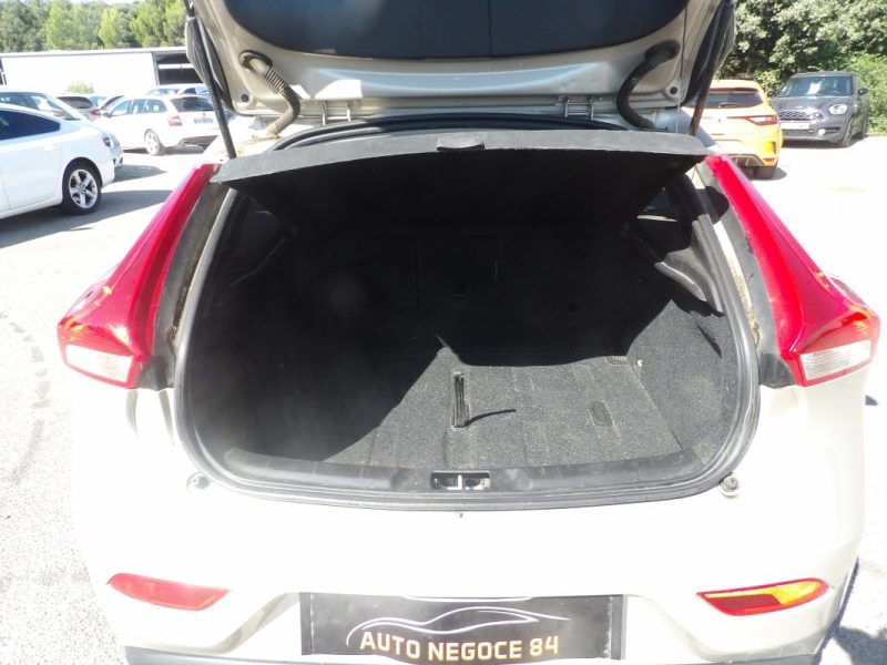 VOLVO V40 T2 122ch Itëk Edition Geartronic 2018