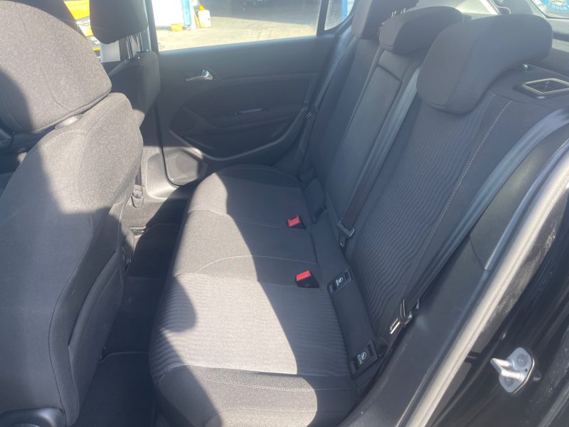 PEUGEOT 308 1.6 BlueHDi 120ch Style S&S EAT6 5p 2017