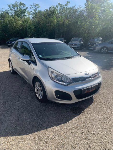 KIA RIO 1.4 CRDI 90 ACTIVE 2015