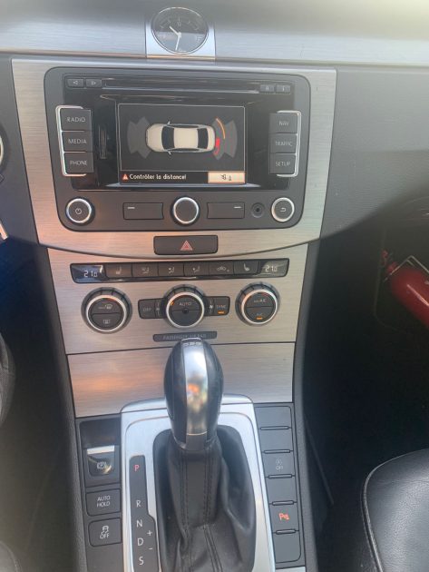 VOLKSWAGEN PASSAT 2.0 TDI 140ch BlueMotion Technology FAP Carat DSG6 2013