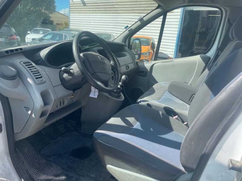 RENAULT TRAFIC CONFORT L2H2 2.0DCI 115 2011