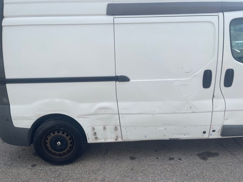 RENAULT TRAFIC CONFORT L2H2 2.0DCI 115 2011